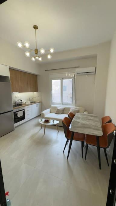New Center Apartment Near Metro Athens Exterior photo